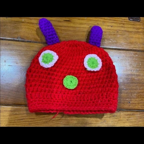 Hungry Caterpillar newborn costume - Picture 2 of 3